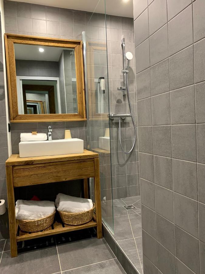 Hotel Lac Bleu 1650 Сен-Франсуа-Лоншам Экстерьер фото