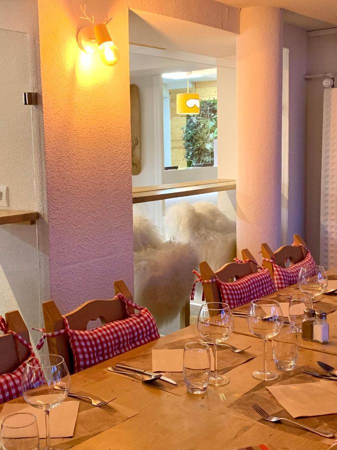 Hotel Lac Bleu 1650 Сен-Франсуа-Лоншам Экстерьер фото