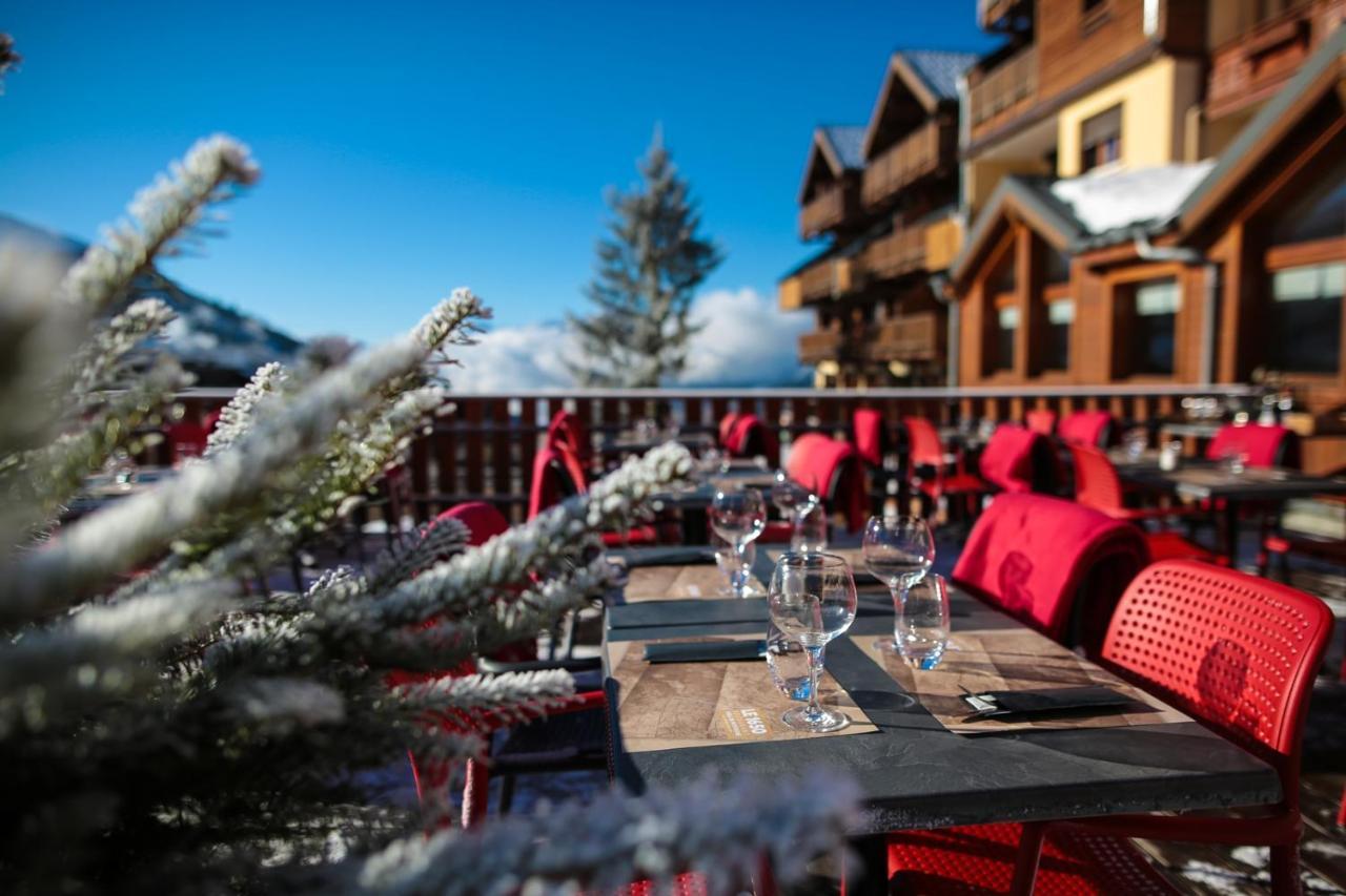 Hotel Lac Bleu 1650 Сен-Франсуа-Лоншам Экстерьер фото